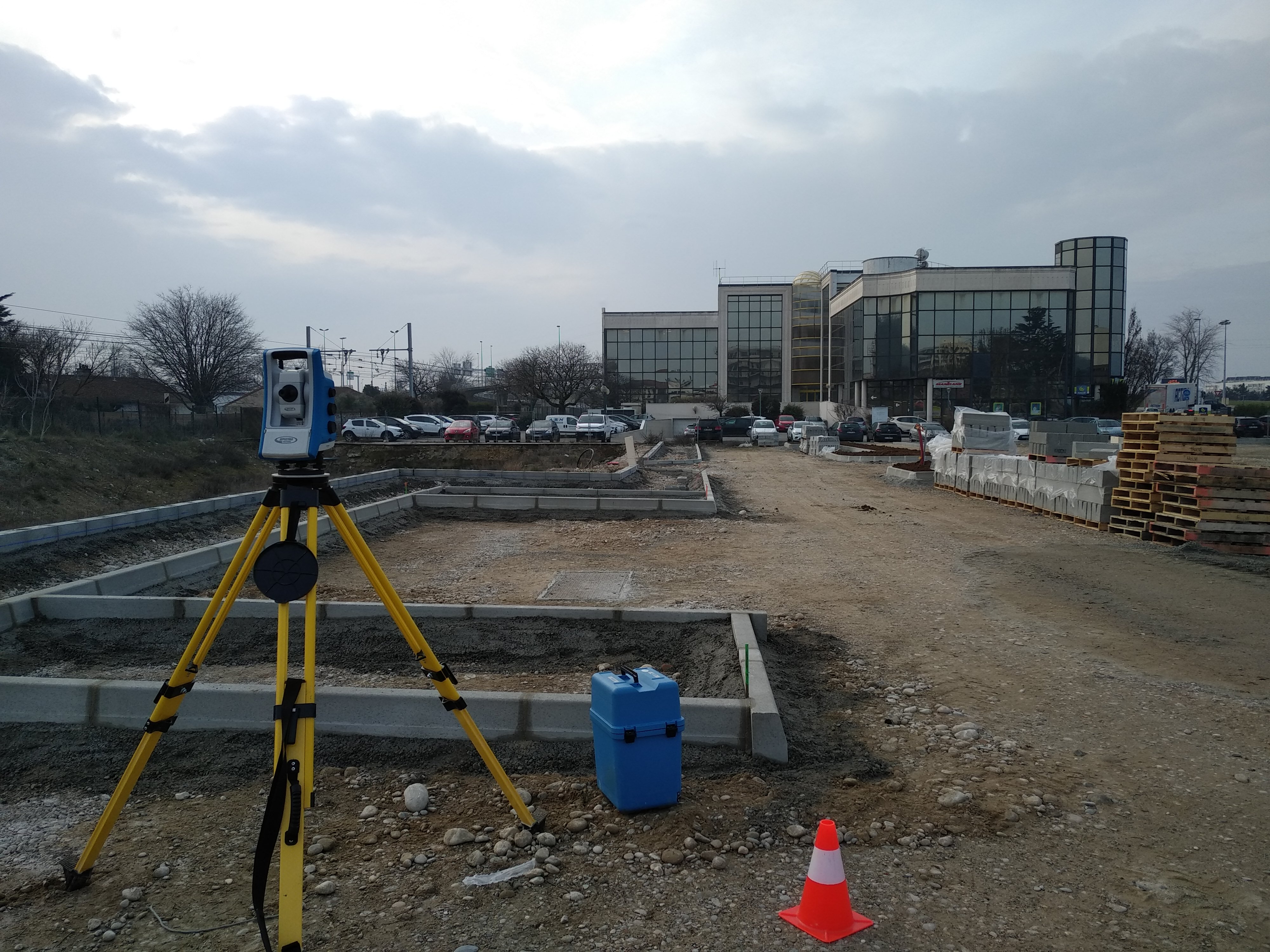 Station totale sur chantier urbain — RL TOPO